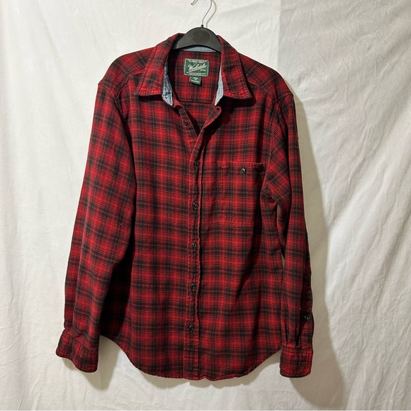 Woolrich Men’s Red Plaid Long Sleeve Button Down Flannel Shirt. Size M - Picture 1 of 10